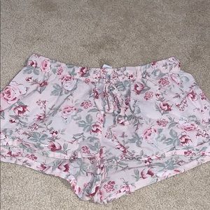 Patterned sleep shorts